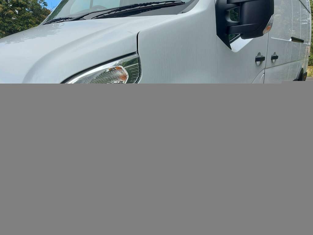 Nissan InterStar 2.3 Interstar Tekna Dci White