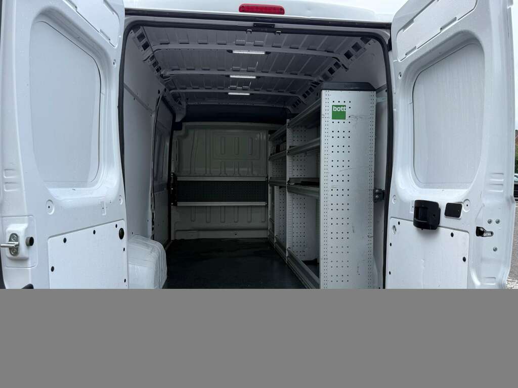 Fiat Ducato 35 2.2 Business L2h2 Professional Multijet White #4