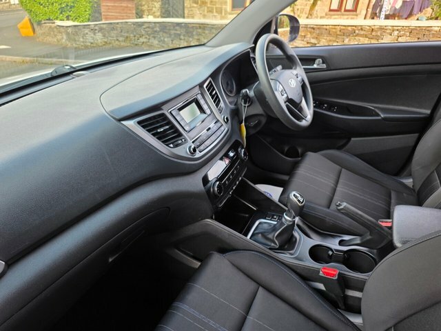Hyundai Tucson Suv 1.6 Gdi Blue Drive Se Euro 6 Ss 20166 Blue #23