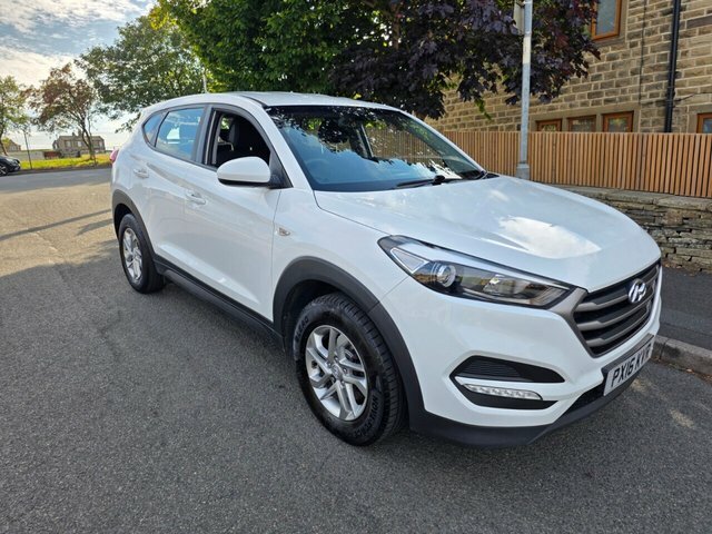 Hyundai Tucson Suv White