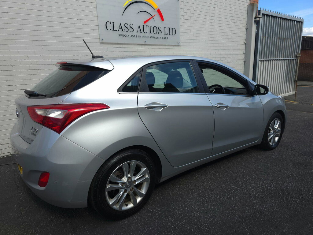 Hyundai I30 1.6 Crdi Active Blue Drive Spec-blue-2 Keys-0tax- Blue #11