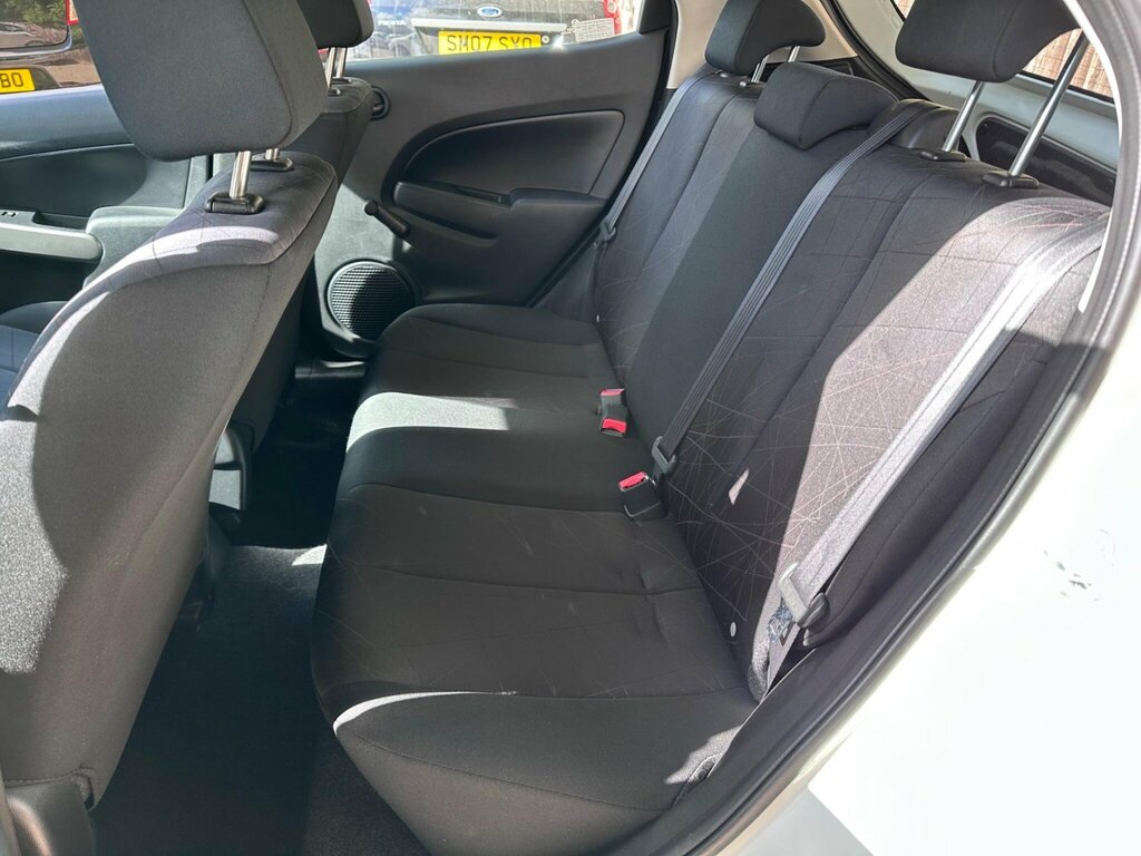 Mazda 2 2014 1.3 Tamura 2014,Low Mileage,35 Road Tax,54mp White #15