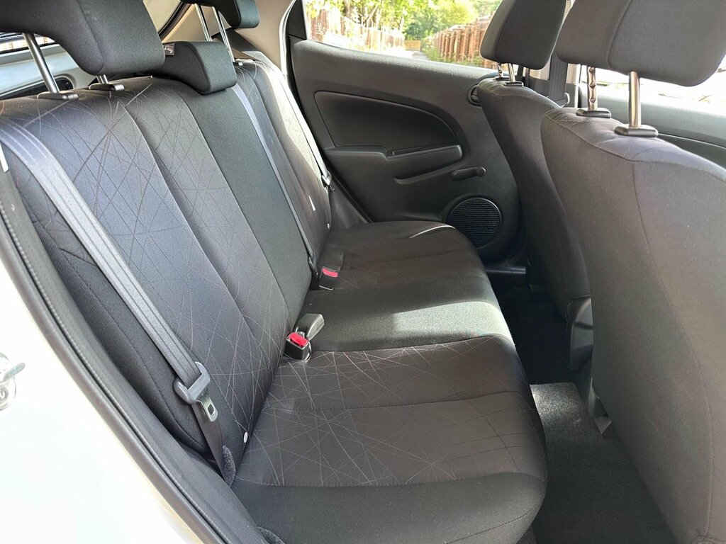 Mazda 2 2014 1.3 Tamura 2014,Low Mileage,35 Road Tax,54mp White #19