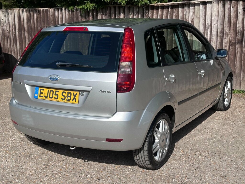 Ford Fiesta 1.25 Finesse Silver #9