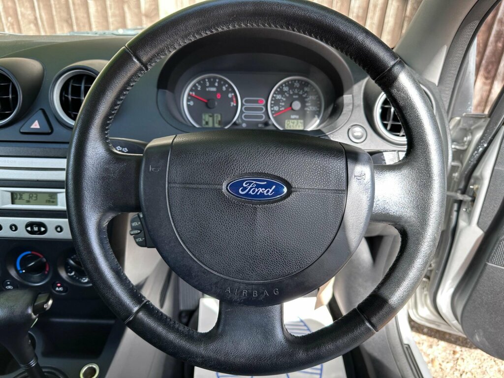 Ford Fiesta 1.25 Finesse Silver #23