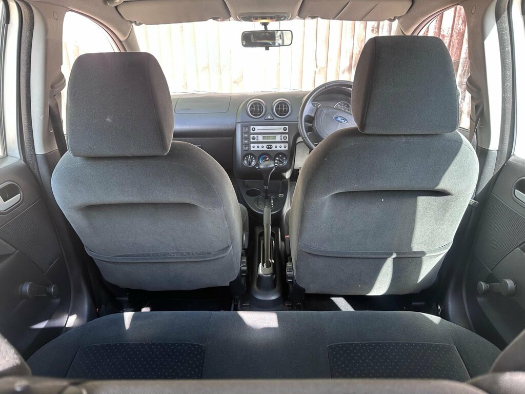 Ford Fiesta 1.25 Finesse Silver #12