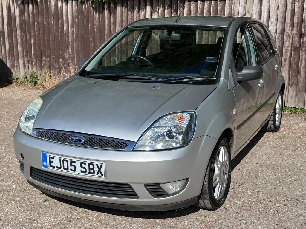 Ford Fiesta 1.25 Finesse Silver #4