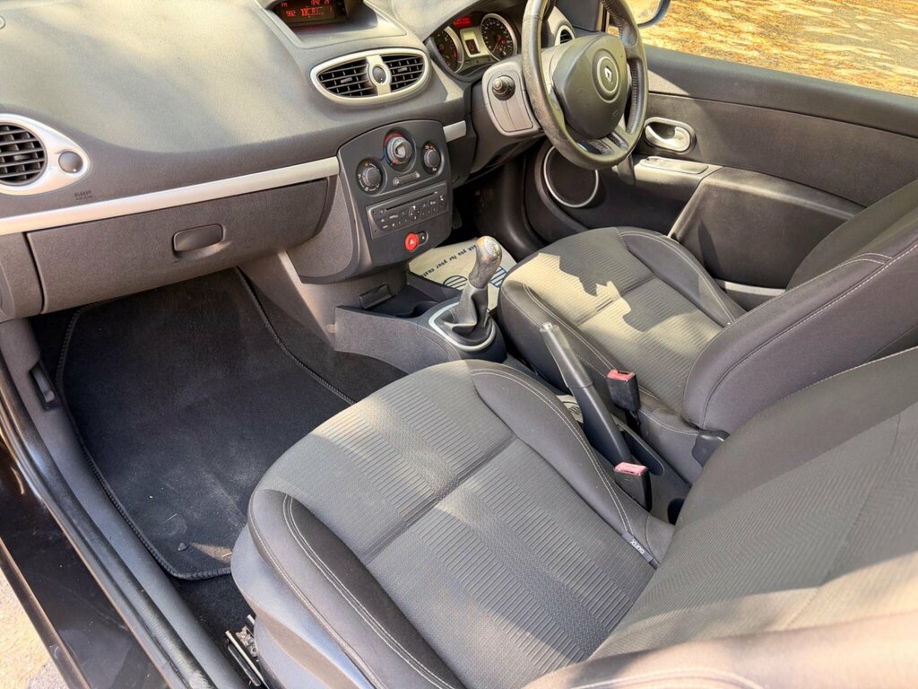 Renault Clio 1.6 Vvt Gt Hatchback Euro 4 128 White #8
