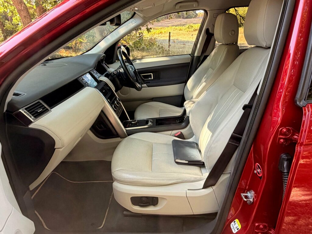 Land Rover Discovery Sport 2L Se Tech White #17