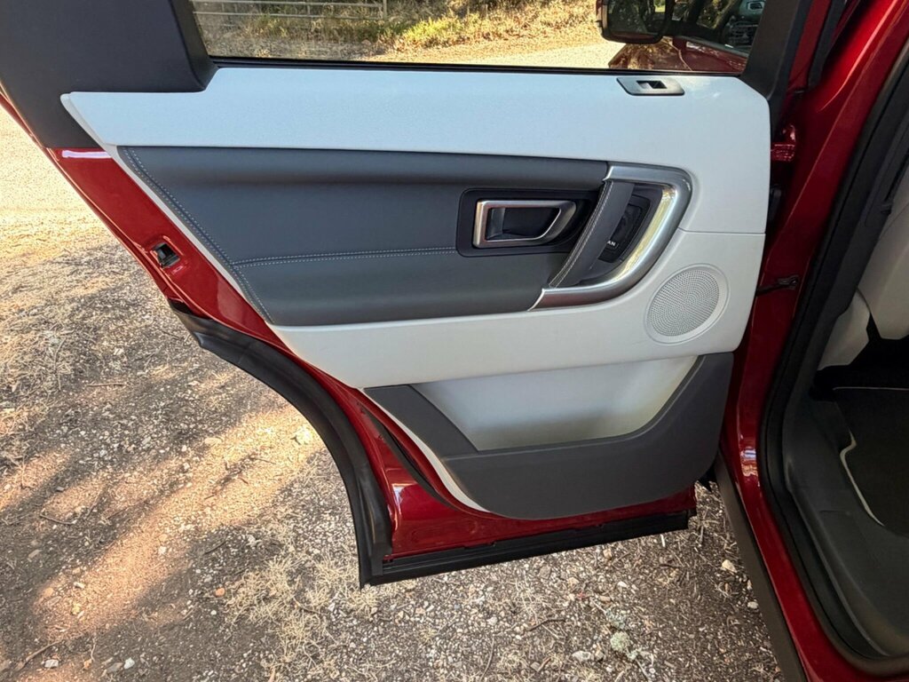 Land Rover Discovery Sport 2L Se Tech White #18