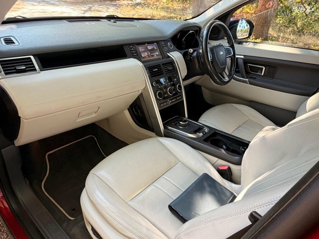 Land Rover Discovery Sport 2L Se Tech White #15
