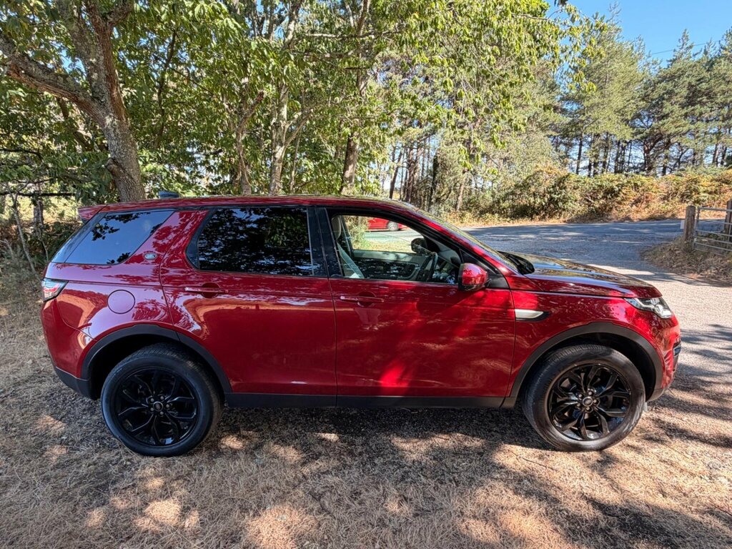 Land Rover Discovery Sport 2L Se Tech White #8