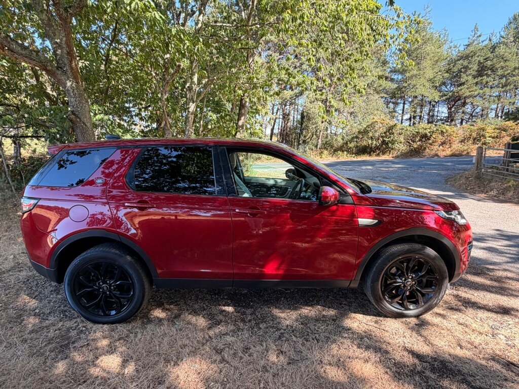 Land Rover Discovery Sport 2L Se Tech White #7