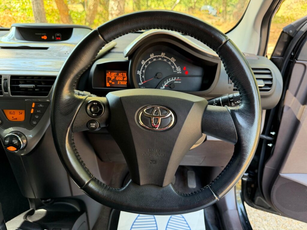 Toyota IQ 1.0 Vvt-i Iq2 68 Bhp Blue #18