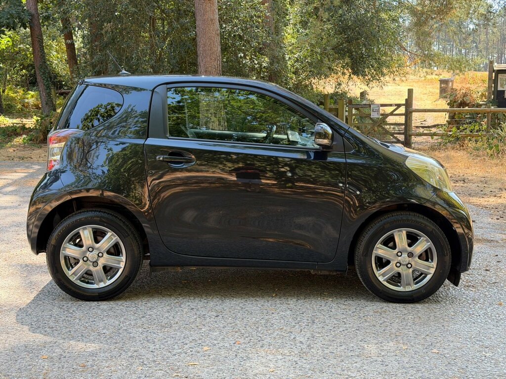 Toyota IQ 1.0 Vvt-i Iq2 68 Bhp Blue #10