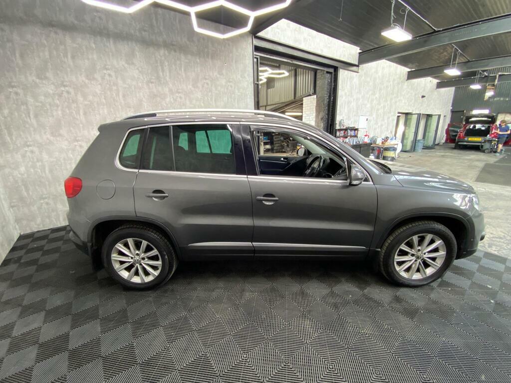 Volkswagen Tiguan Blue #7