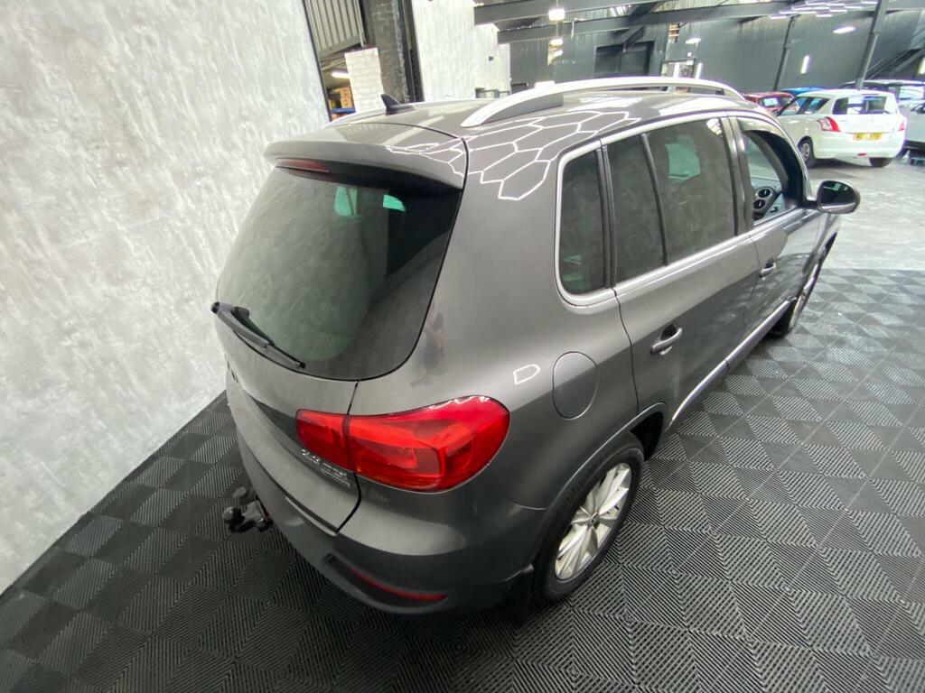 Volkswagen Tiguan Blue #10