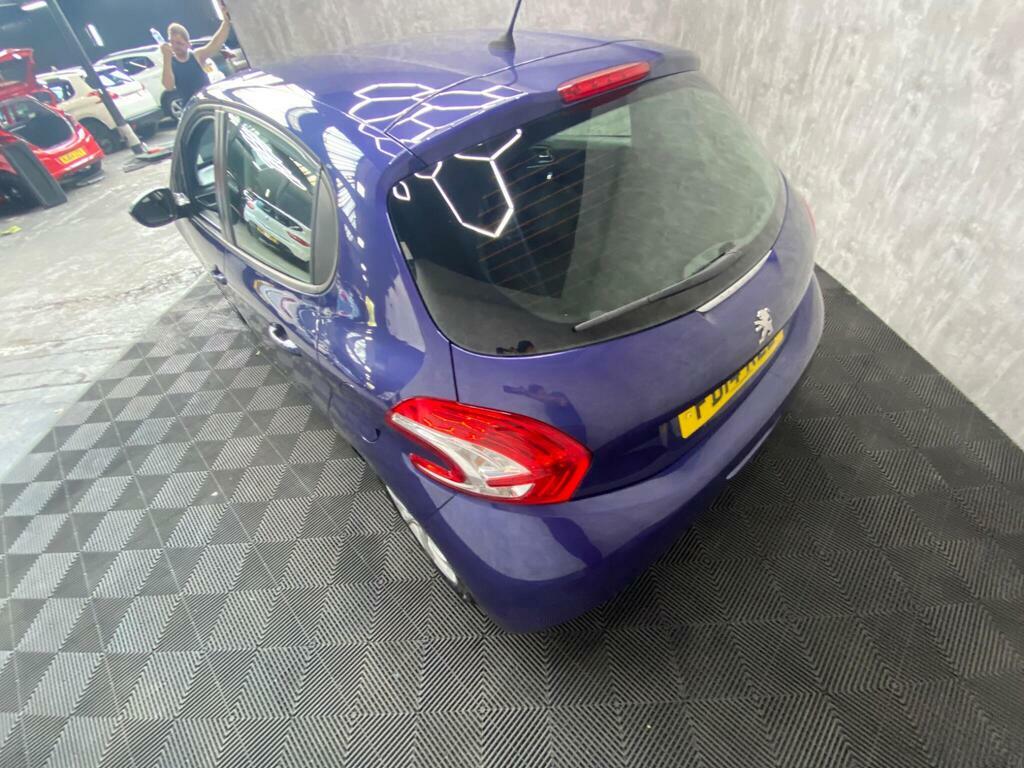 Peugeot 208 1.6 E-hdi Allure Silver #14
