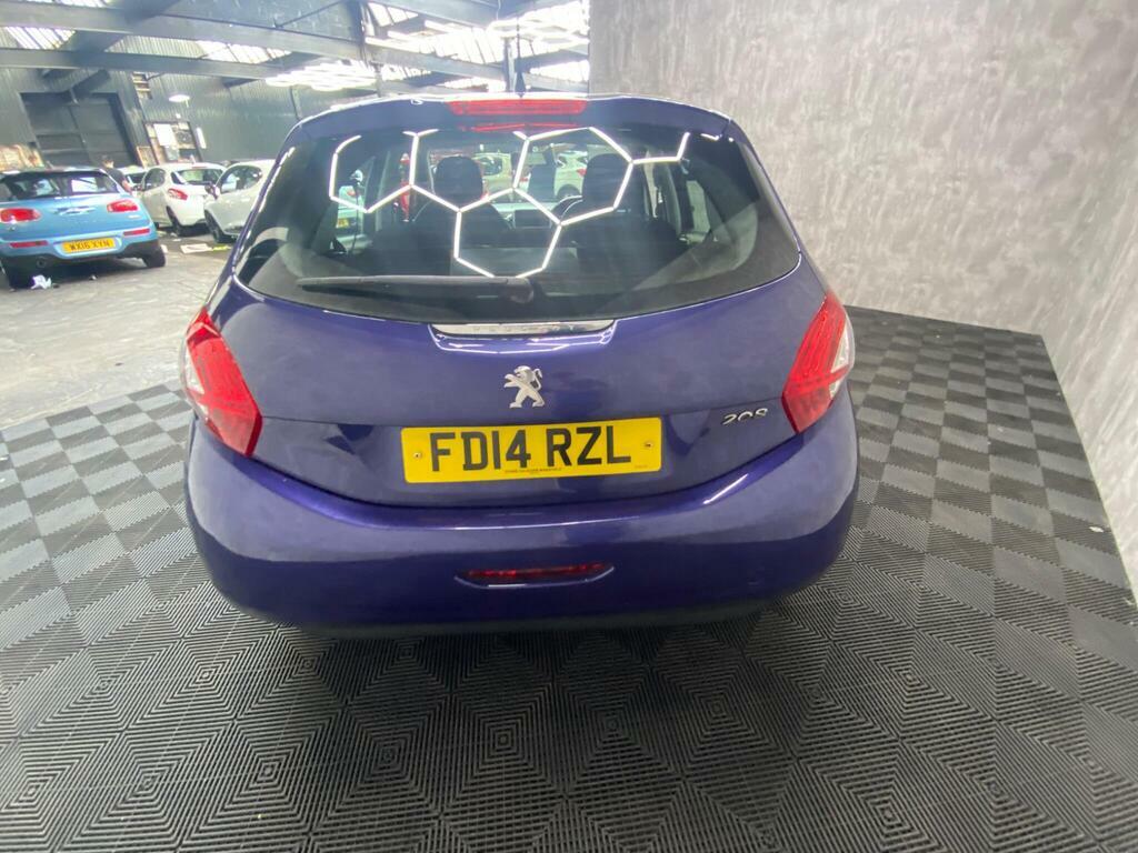 Peugeot 208 1.6 E-hdi Allure Silver #11