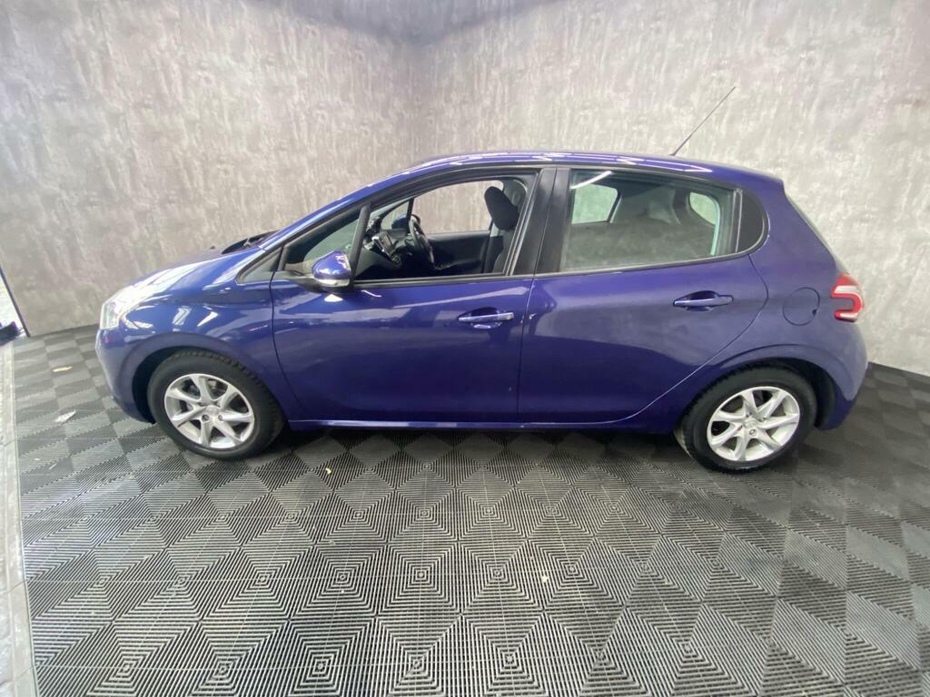 Peugeot 208 1.6 E-hdi Allure Silver #15