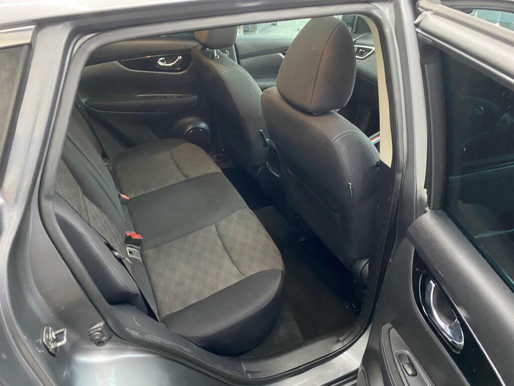 Nissan Qashqai 1.5 Dci Tekna Silver 0 Tax Panroof S Silver #24
