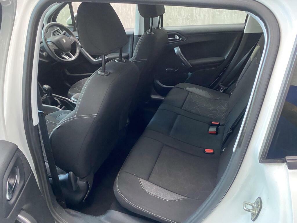 Peugeot 2008 1.2 Puretech 110 Allure Cwvehiclemarketing Grey #25