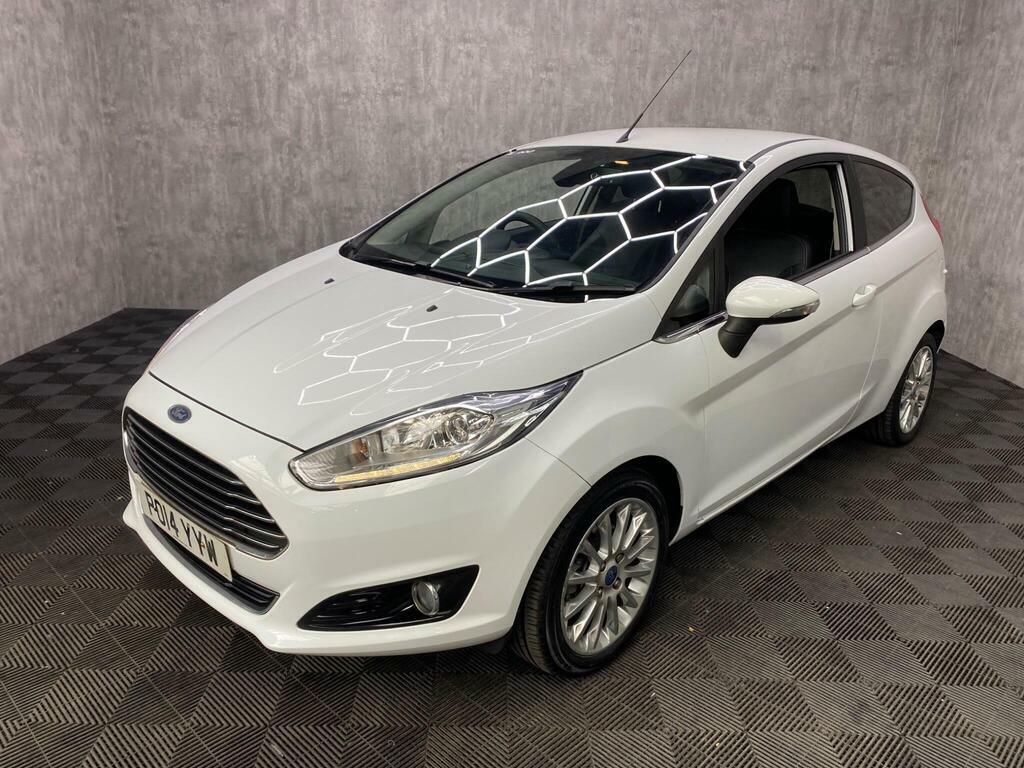 Ford Fiesta 1.0T Ecoboost Titanium X Euro 5 S S White