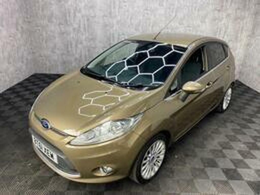 Ford Fiesta 1.6 Titanium Brown #2