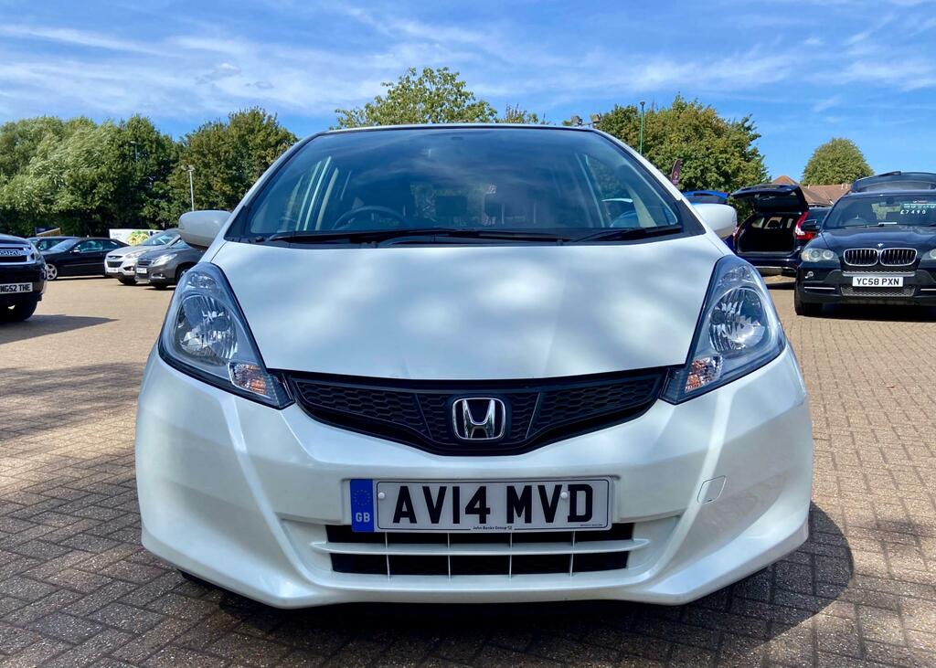 Honda Jazz 1.4 I-vtec Es Plus Hatchback White #5