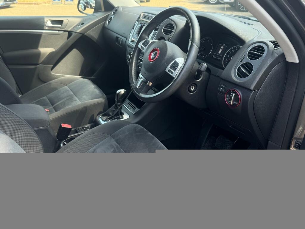 Volkswagen Tiguan 2.0 Tdi Bluemotion Tech Match Suv Dsg 4 Grey #4