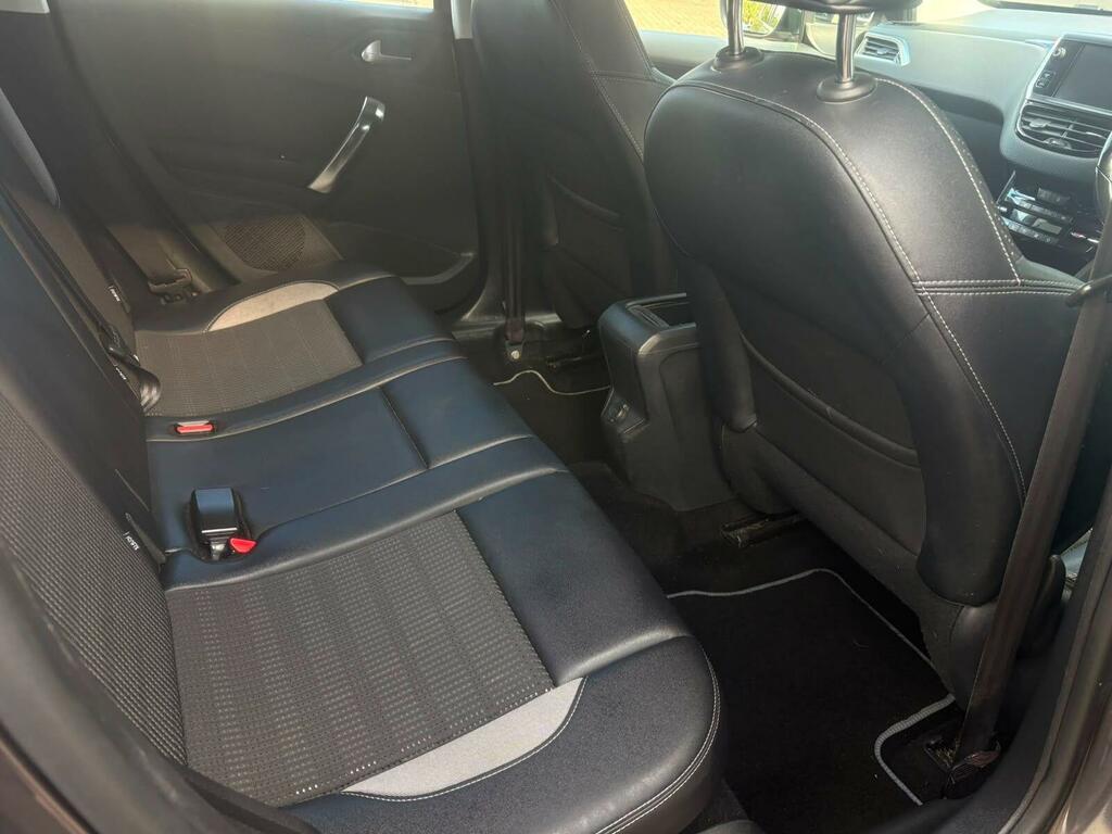Peugeot 2008 1.6 E-hdi Allure Euro 5 Ss Black #12