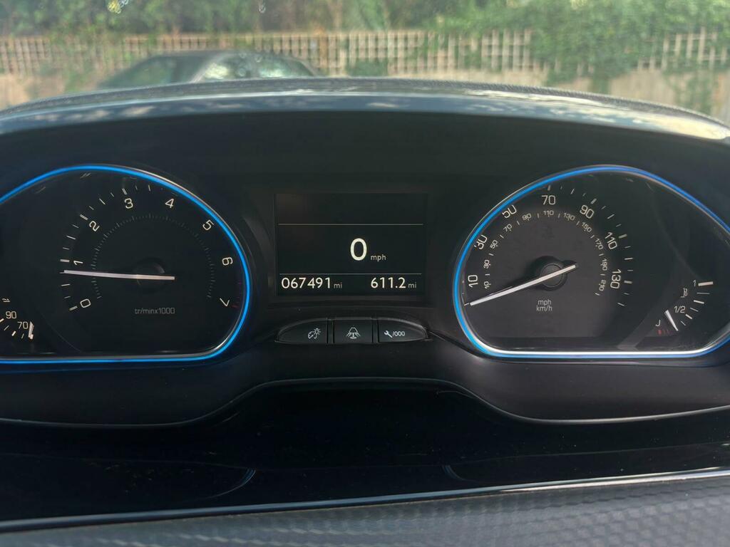 Peugeot 2008 1.6 E-hdi Allure Euro 5 Ss Black #24