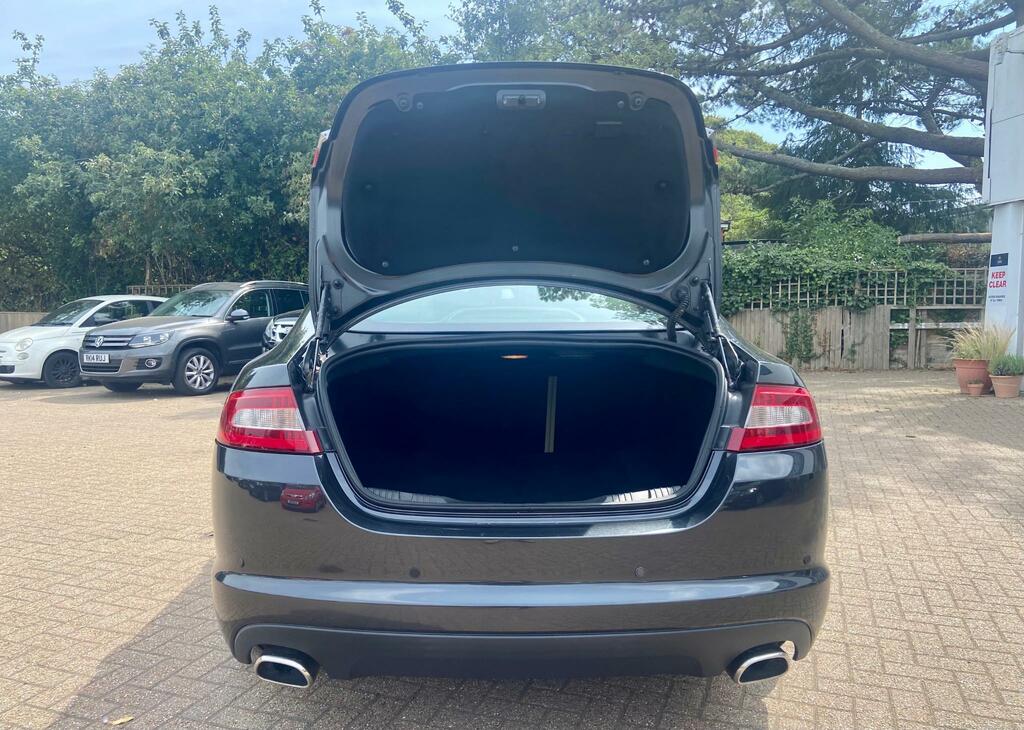 Jaguar XF Saloon 3.0D V6 Premium Luxury Euro 5 201 Grey #11