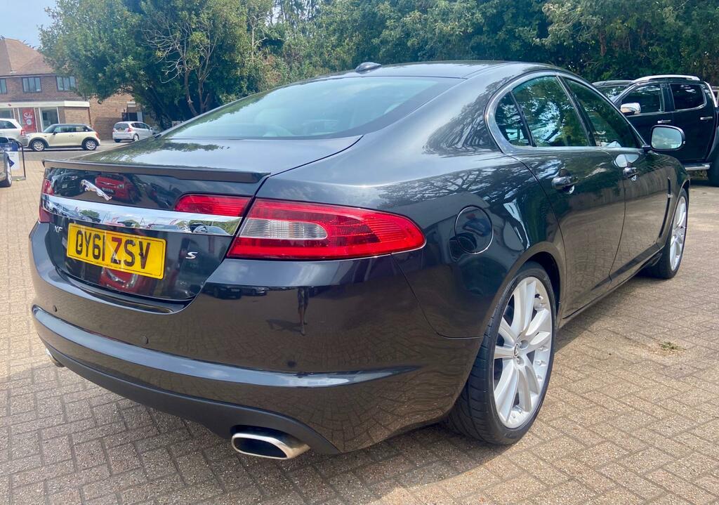Jaguar XF Saloon 3.0D V6 Premium Luxury Euro 5 201 Grey #9