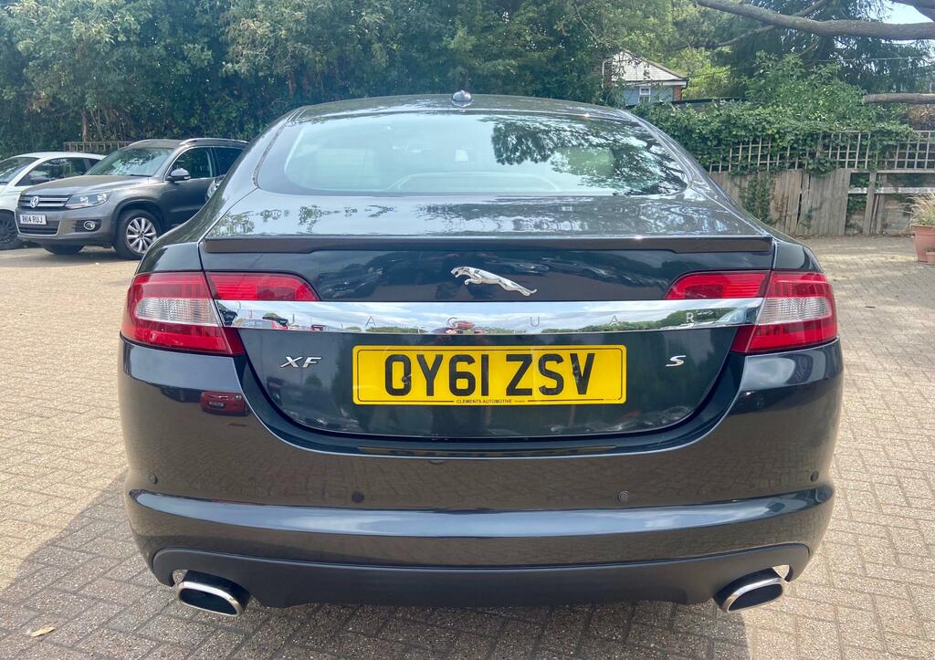 Jaguar XF Saloon 3.0D V6 Premium Luxury Euro 5 201 Grey #10