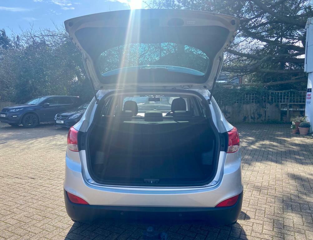 Hyundai Ix35 1.7 Crdi 115Ps Style Estate- Hyundai Servic White #10