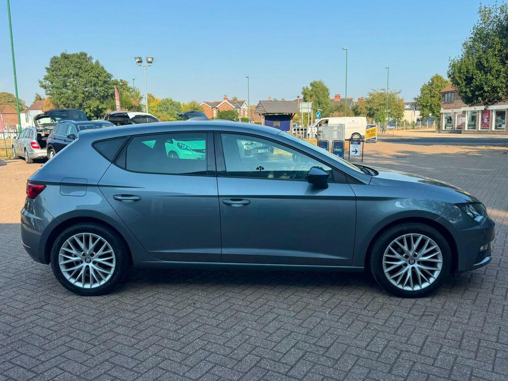 Seat Leon 1.2 Tsi Se Dynamic Technology Hatchback Grey #4