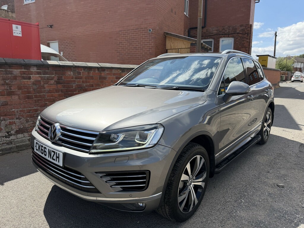 Volkswagen Touareg 3.0 Tdi V6 Bluemotion Tech R-line Grey #4