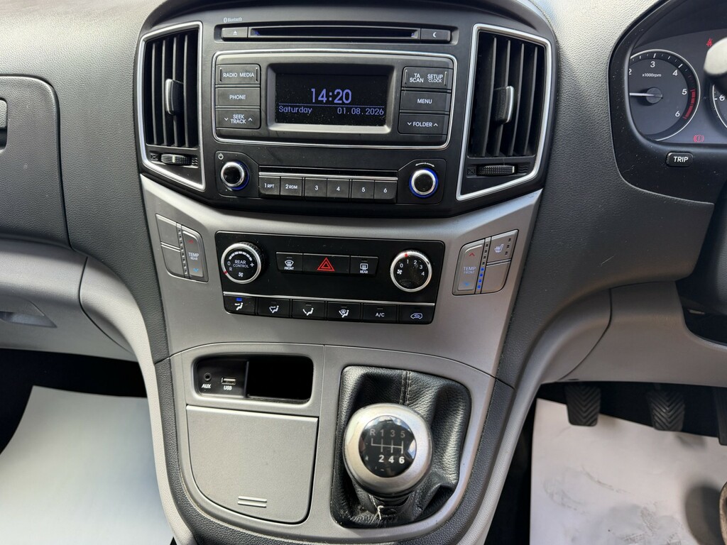 Hyundai I800 2.5L Crdi Se 134 Bhp Silver #9