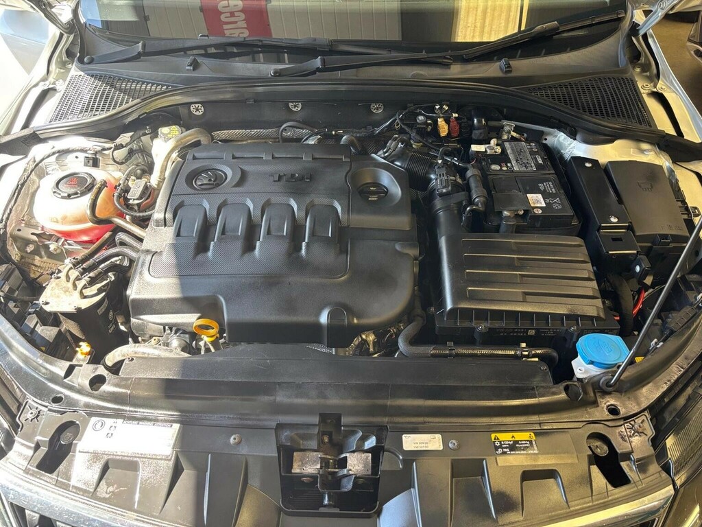 Skoda Octavia 2.0 Octavia Se L Tsi Black #46
