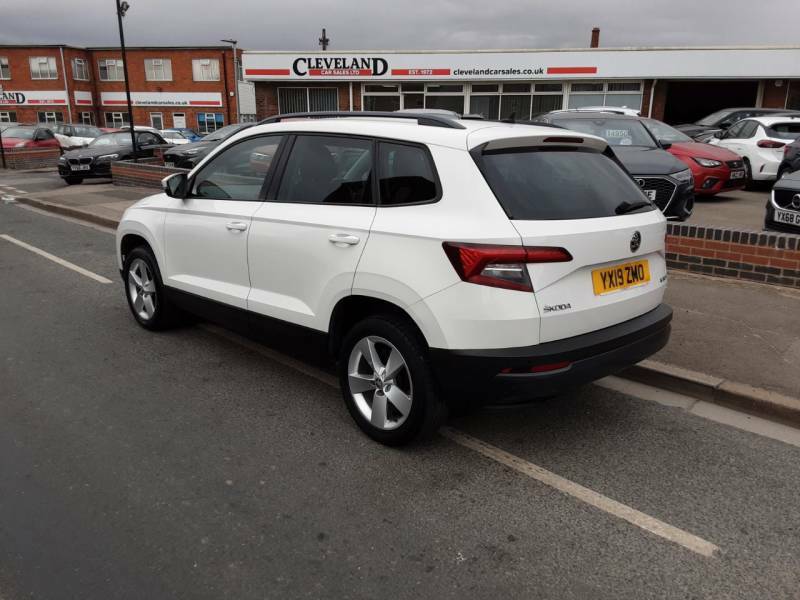 Skoda Karoq 1.0 Tsi Se White #4