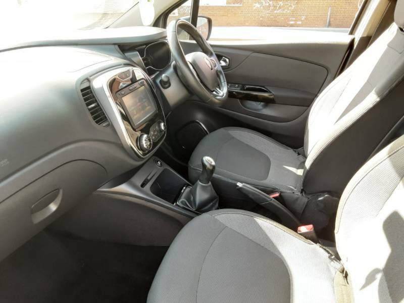 Renault Captur 0.9 Tce 90 Dynamique Nav Black #6