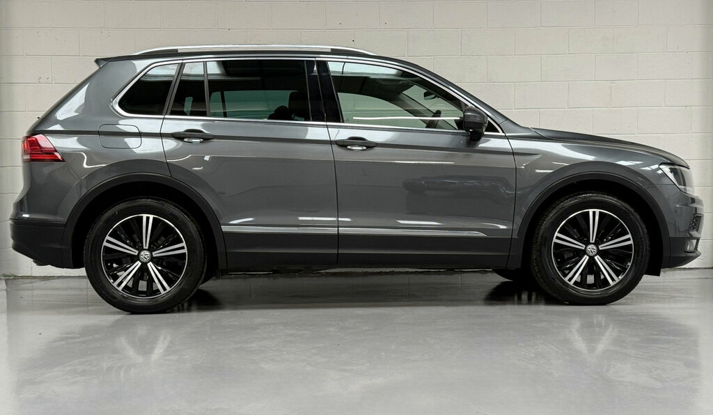 Volkswagen Tiguan 2.0 Tdi Se Navigation Suv Euro 6 NA68SYO Grey #2