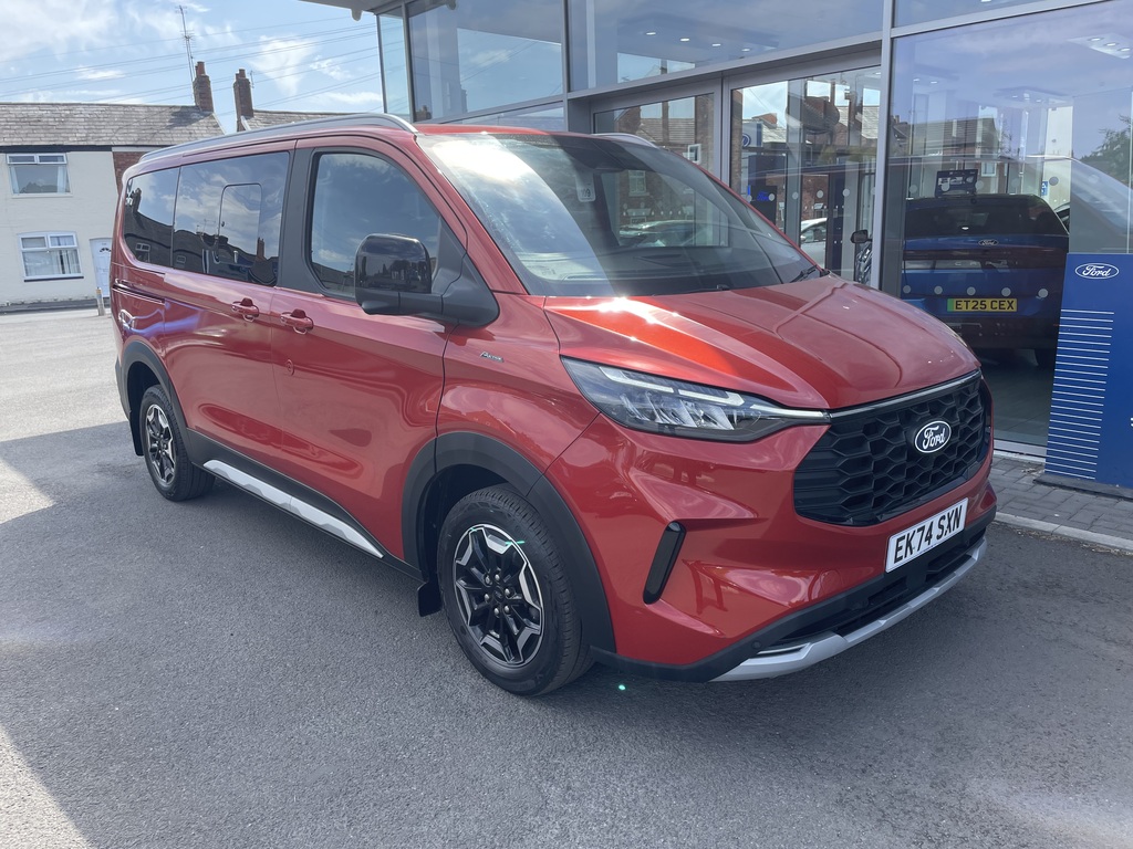 Ford Tourneo Custom 2.0 Ecoblue 170Ps H1 Active 8 Seater Red