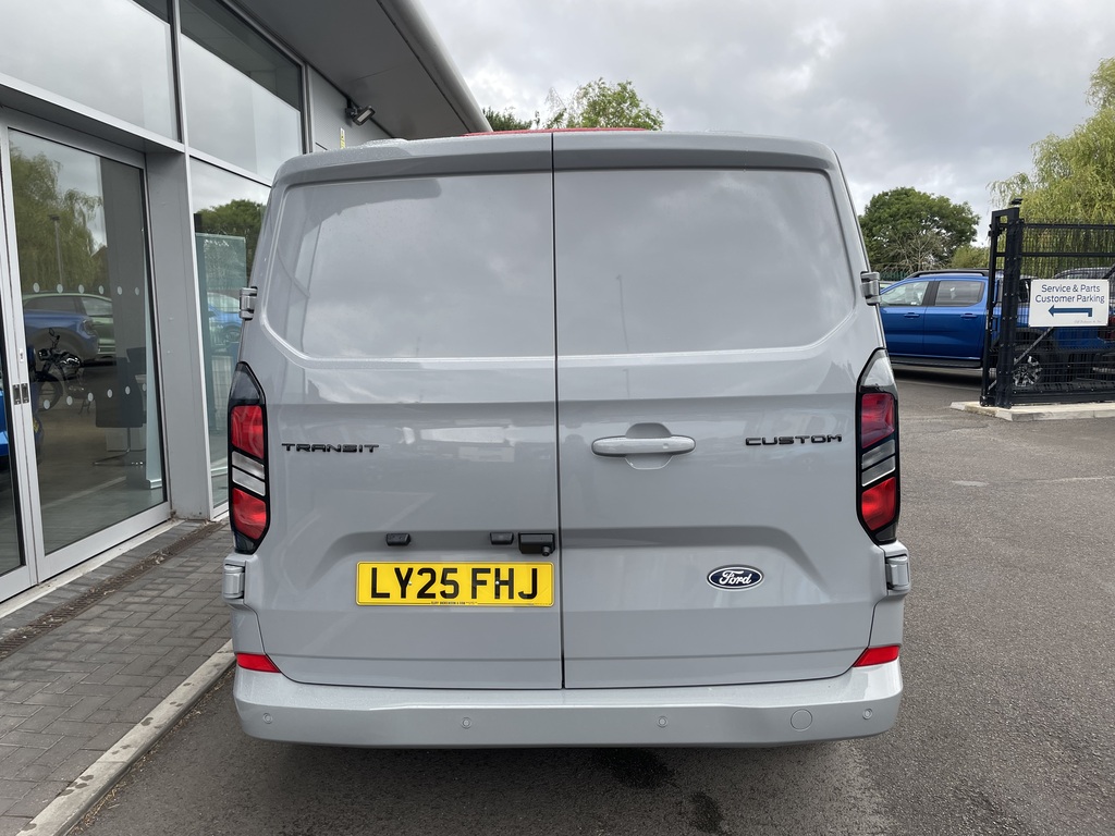 Ford Transit Custom 2.0 Ecoblue 136Ps H1 Van Limited LY25FHJ Grey #6