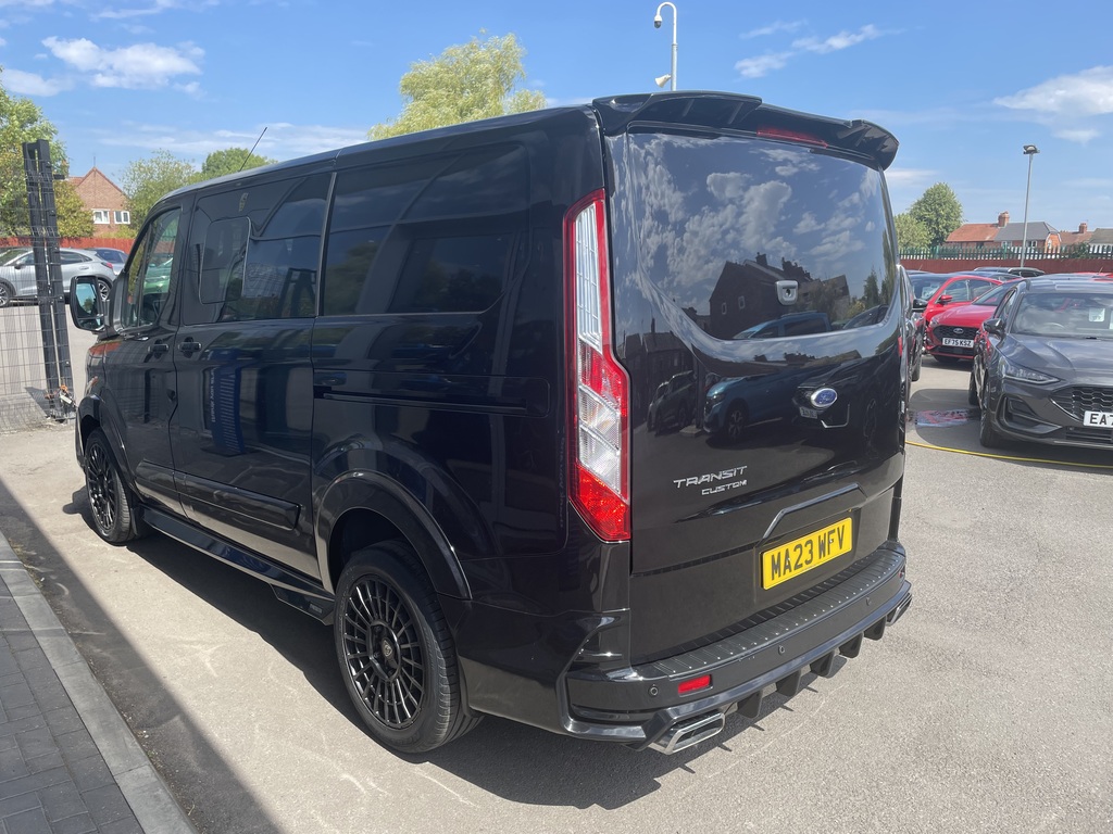 Ford Transit Custom 2.0 Ecoblue 170Ps Low Roof Dcab Limited Van Black #4