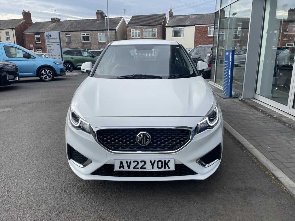 MG MG3 1.5 Vti-tech Exclusive Navigation White #2