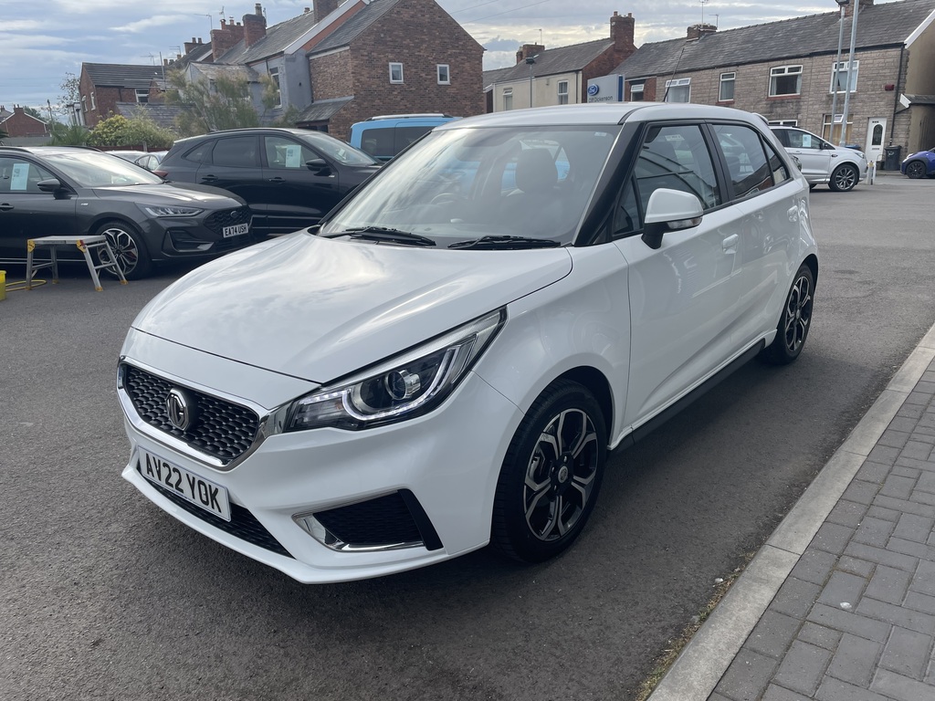 MG MG3 1.5 Vti-tech Exclusive Navigation White #3