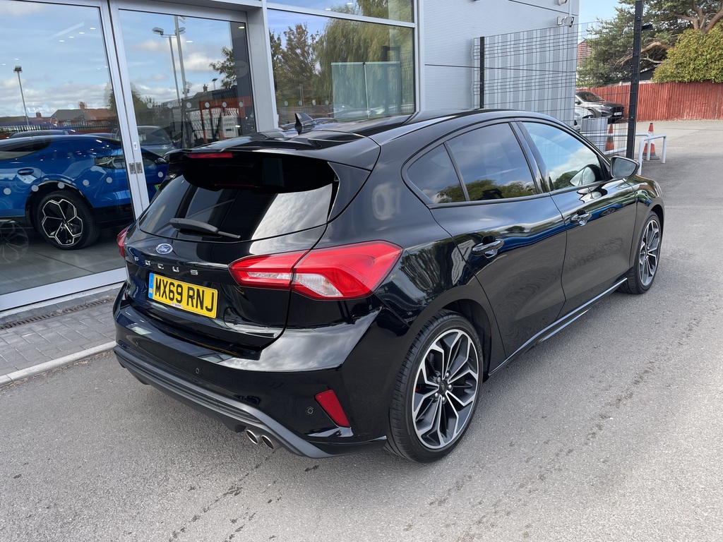 Ford Focus 1.0 Ecoboost 125 St-line X Black #6