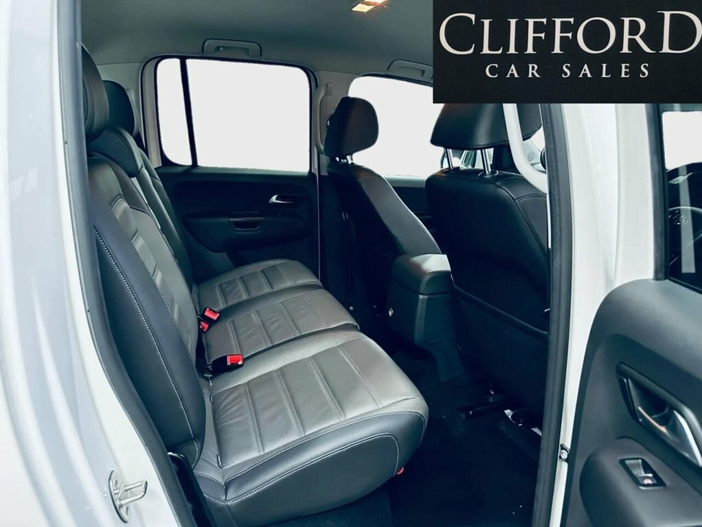 Volkswagen Amarok Pickup Black #10
